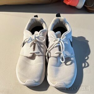 Nike Women's White Athletic Shoes